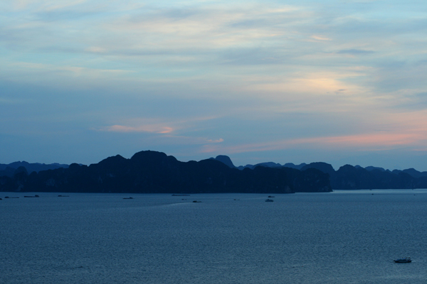 Sonnenuntergang Ha-Long-Bay